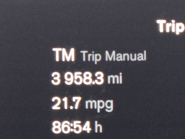 Certified 2023 Volvo XC40 B5 Plus w/ Driver Assist Package image 25