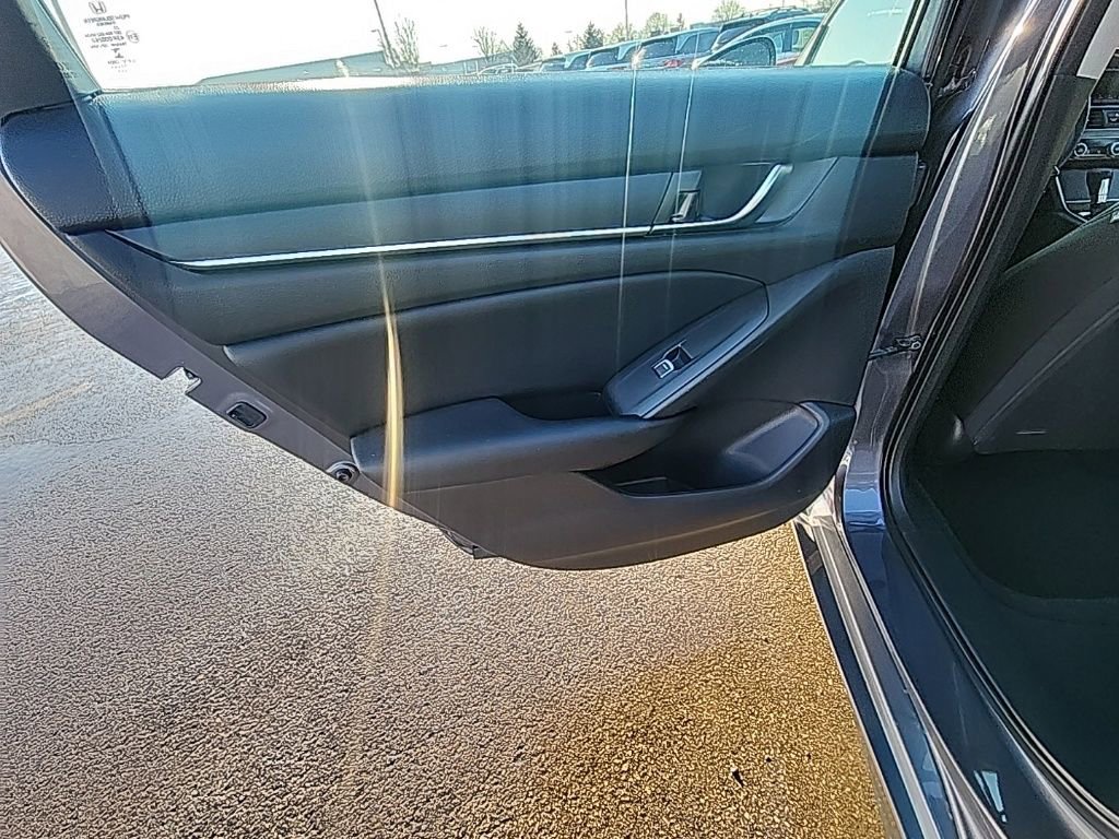 Used 2018 Honda Accord LX image 21