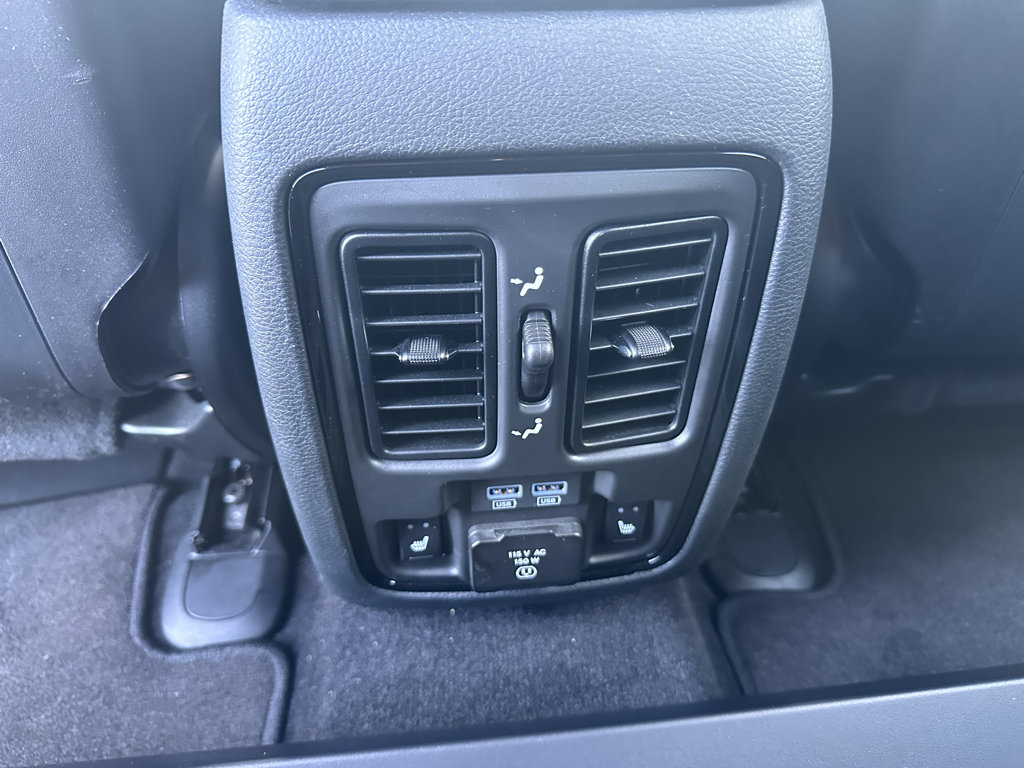 Used 2022 Dodge Durango Citadel RWD image 11
