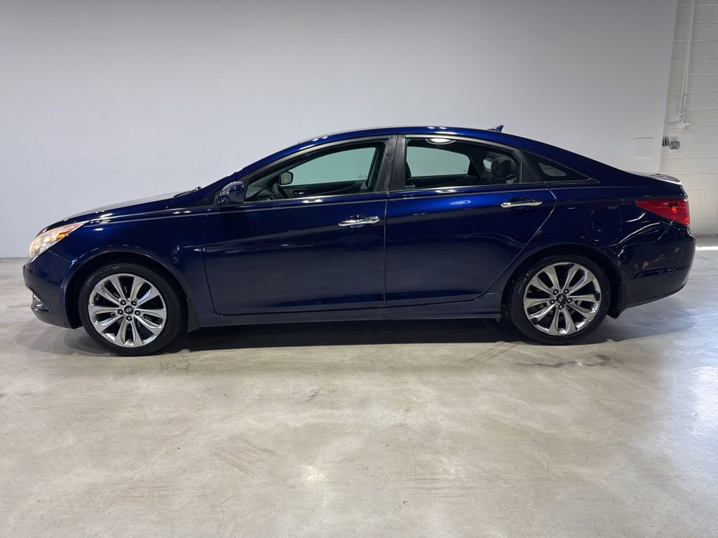 Used 2011 Hyundai Sonata SE FWD image 3