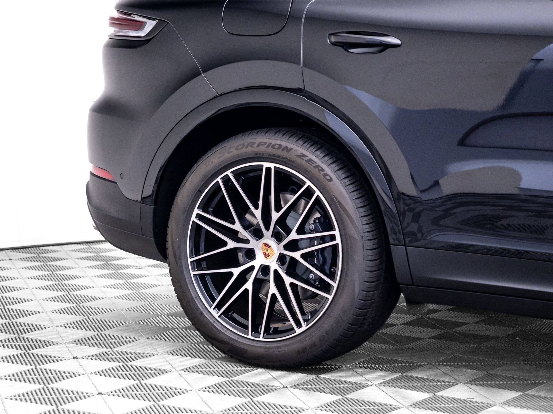 New 2026 Porsche Cayenne AWD/4WD image 35