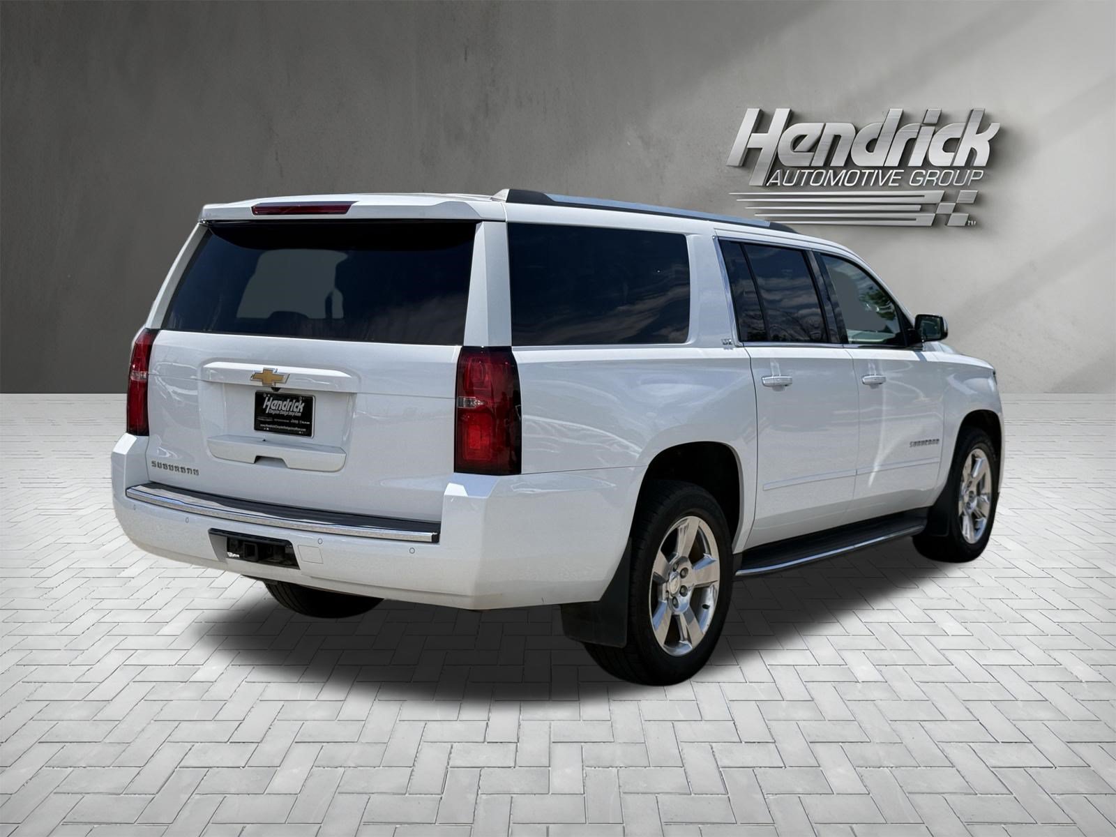 Used 2016 Chevrolet Suburban LTZ RWD image 10