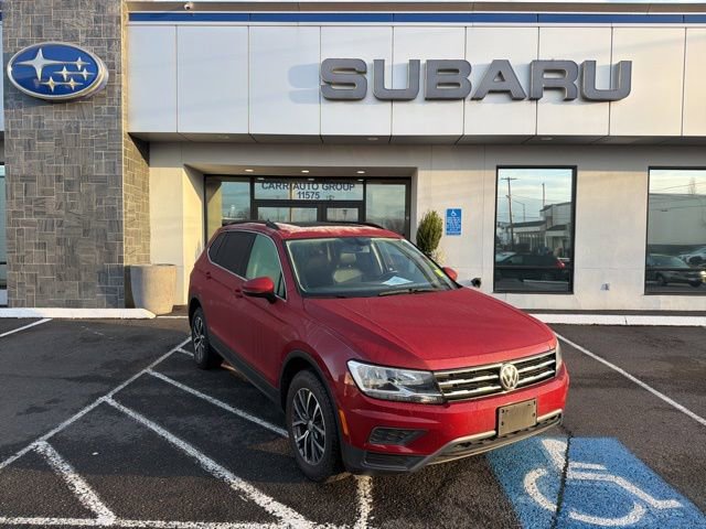 Used 2019 Volkswagen Tiguan SE w/ Panoramic Sunroof Package image 1