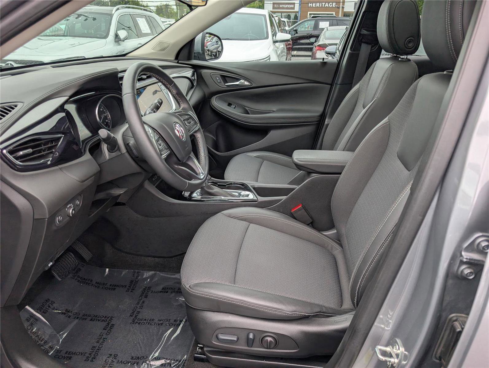 Used 2023 Buick Encore GX Select w/ Experience Buick Package AWD/4WD image 17