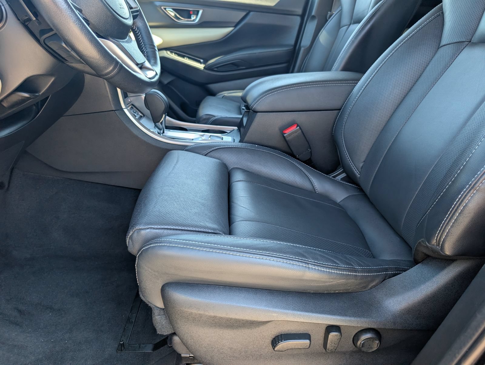 Used 2022 Subaru Ascent Limited AWD/4WD image 15