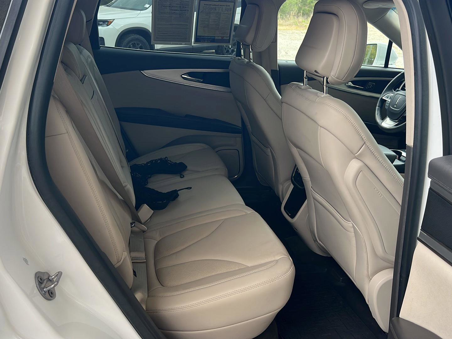 Used 2020 Lincoln Nautilus FWD w/ Equipment Group 101A image 12