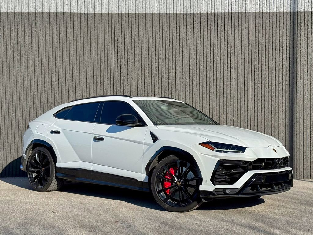 Used 2021 Lamborghini Urus image 9