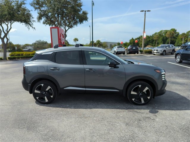 New 2026 Nissan Kicks SR w/ Cold Weather Package image 3