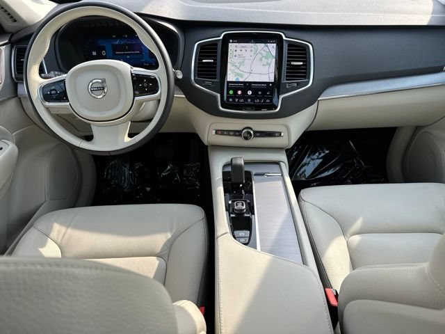 Certified 2024 Volvo XC90 B5 Core w/ Protection Package Premier AWD/4WD image 17