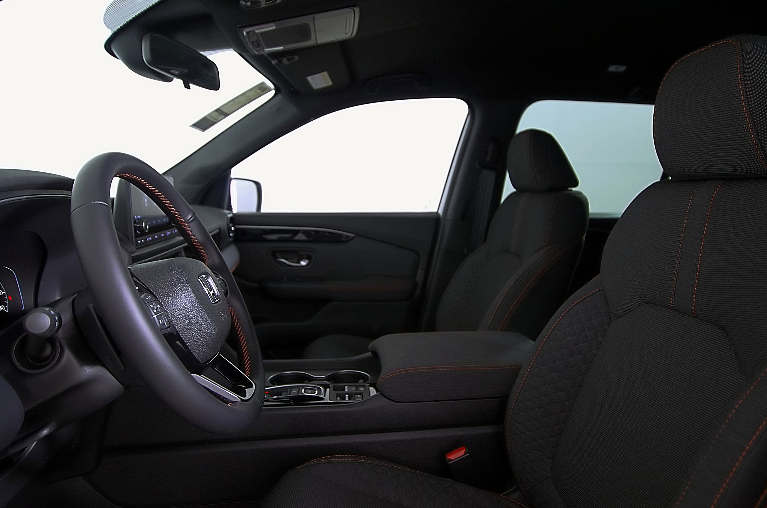 Used 2025 Honda Pilot Sport image 22