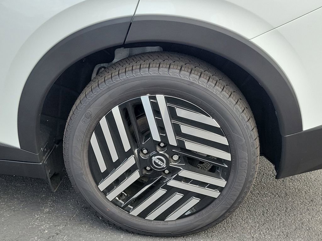 New 2026 Nissan Leaf SV+ w/ Floor Mat Package (SV+) image 18