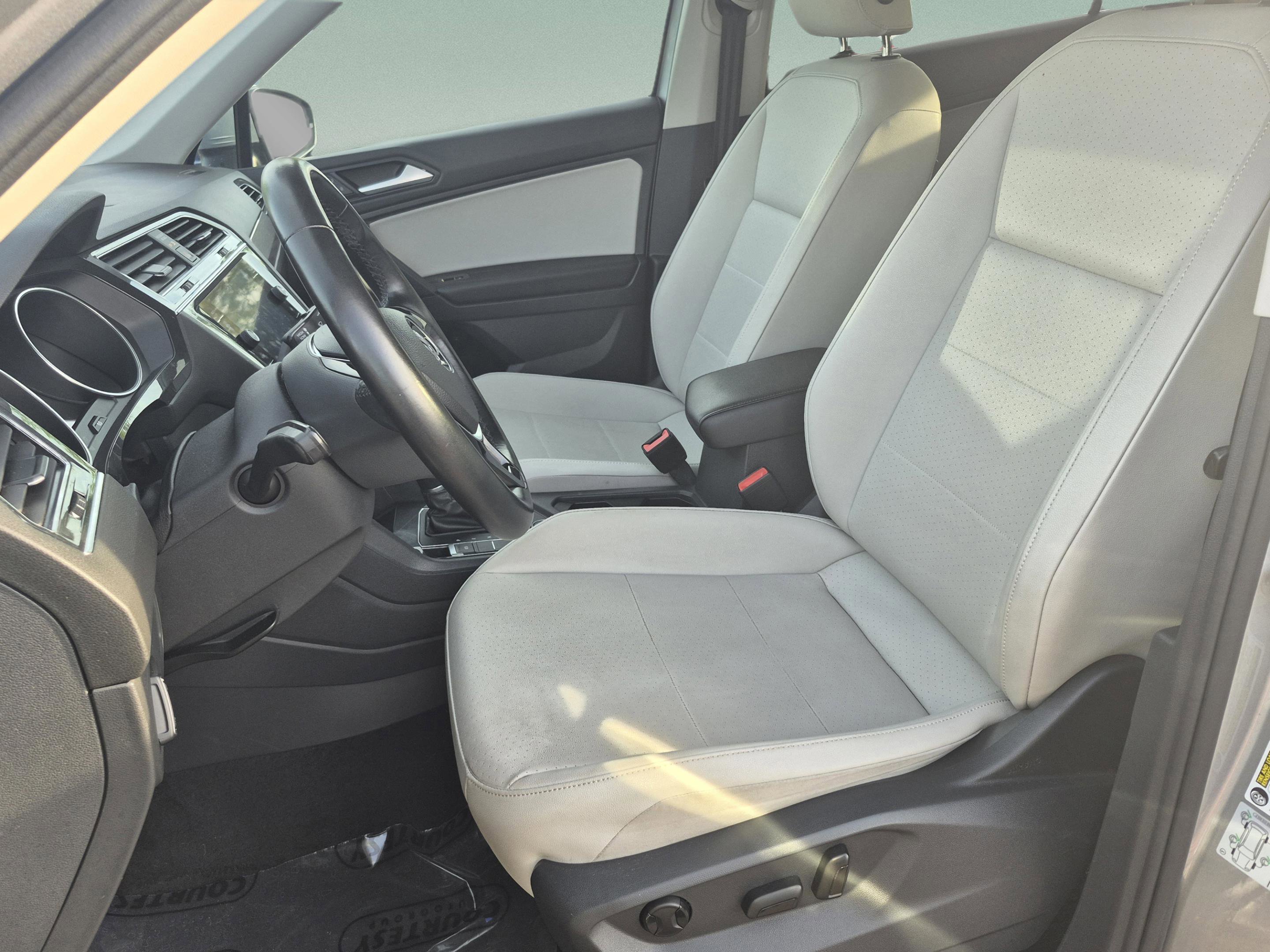 Used 2019 Volkswagen Tiguan SE AWD/4WD image 20