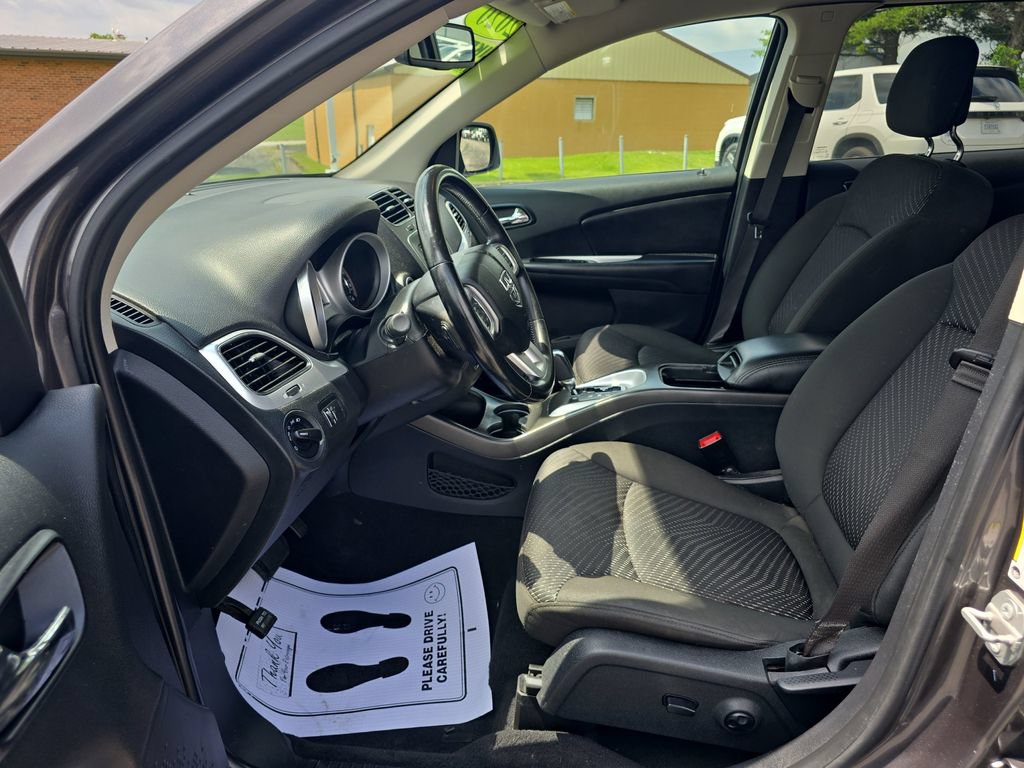 Used 2020 Dodge Journey SE w/ SE Popular Equipment Group FWD image 23