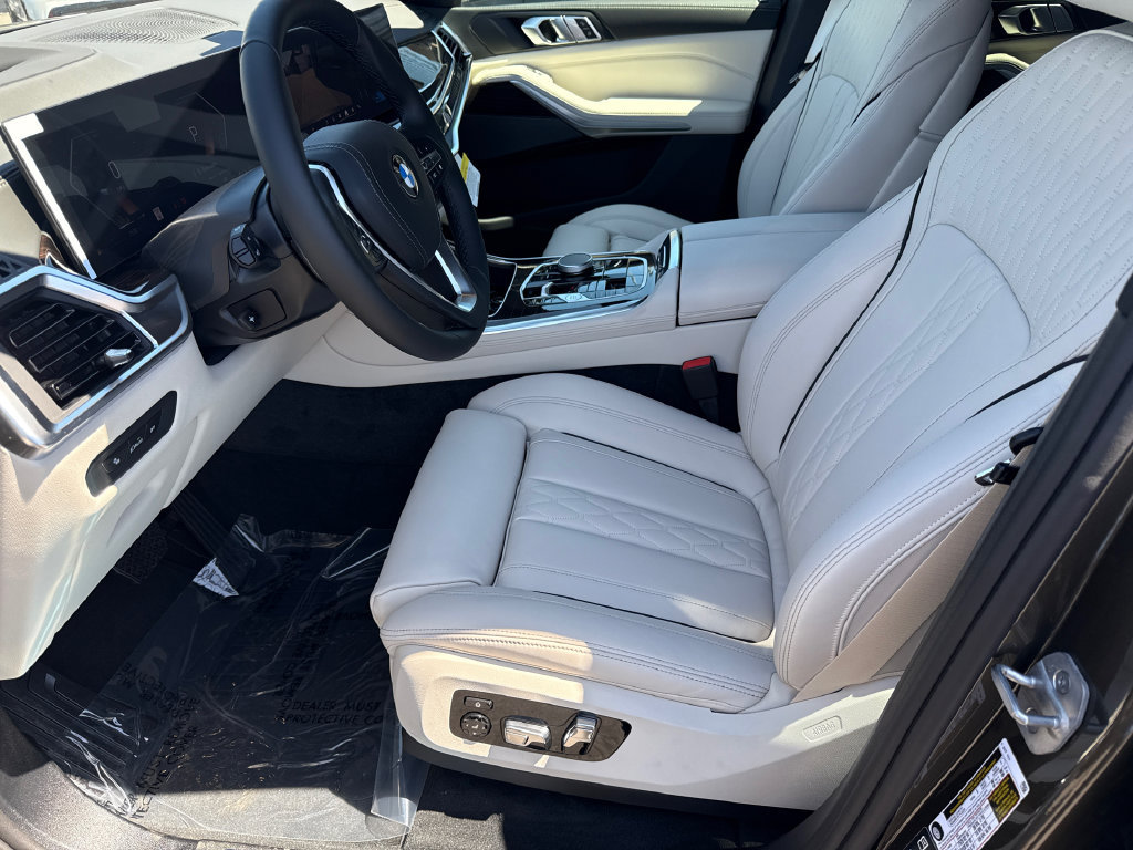 New 2026 BMW X5 xDrive40i w/ Premium Package AWD/4WD image 22