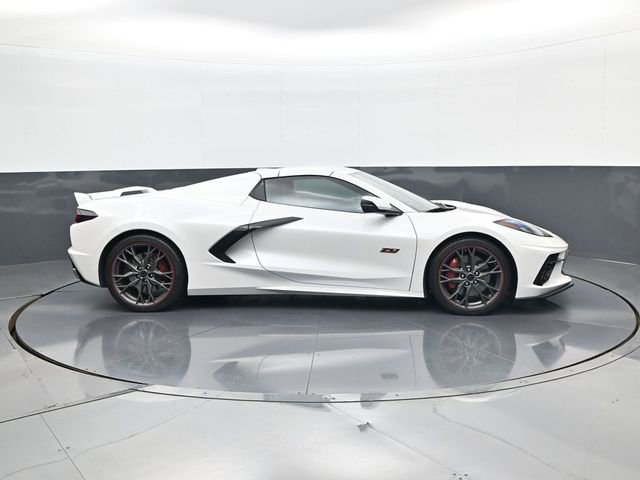 Used 2023 Chevrolet Corvette Stingray Premium Conv w/ Z51 Performance Package RWD image 4