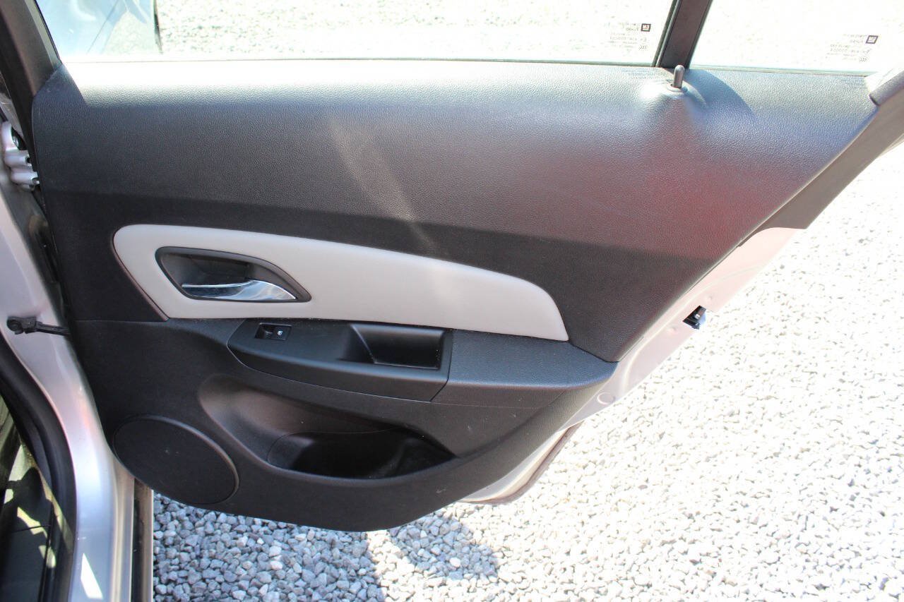 Used 2012 Chevrolet Cruze LS w/ Connectivity Package FWD image 22