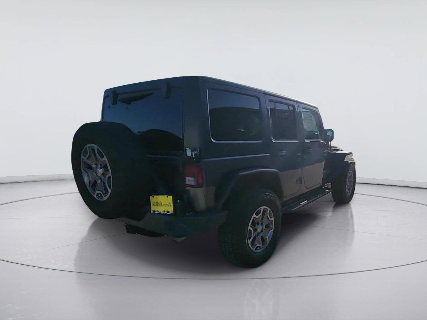 Used 2017 Jeep Wrangler Unlimited Rubicon w/ Connectivity Group AWD/4WD image 8