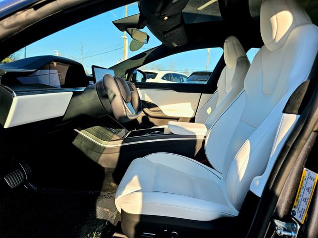 Used 2022 Tesla Model S Plaid image 16