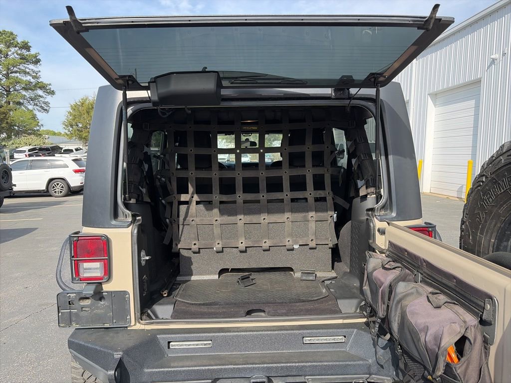 Used 2016 Jeep Wrangler Unlimited Sport w/ Connectivity Group image 10