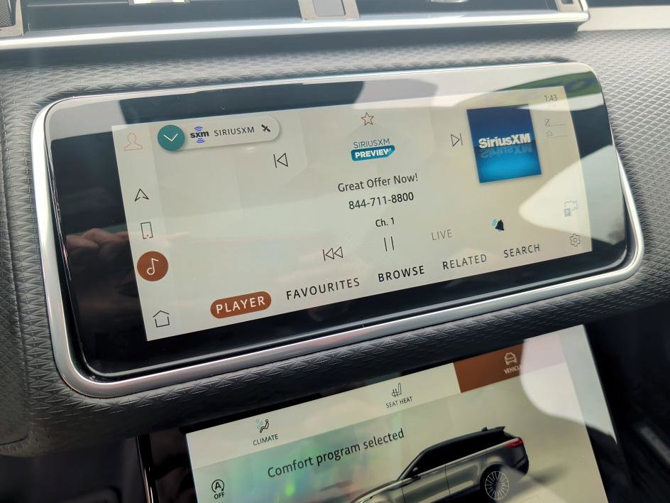 Used 2023 Land Rover Range Rover Velar R-Dynamic S image 25