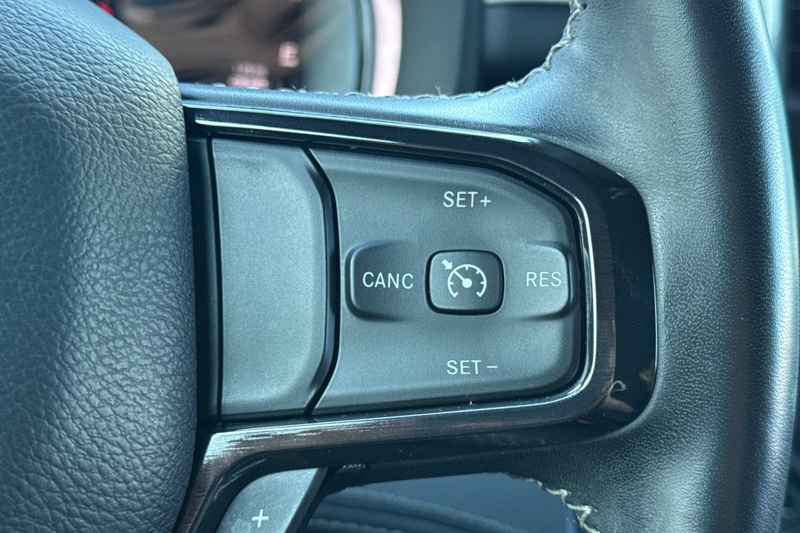 Used 2023 RAM 1500 Limited image 33