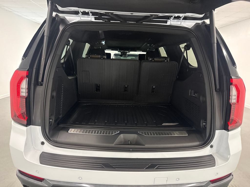 New 2026 GMC Yukon XL Denali Ultimate w/ LPO, Floor Liner Package AWD/4WD image 8