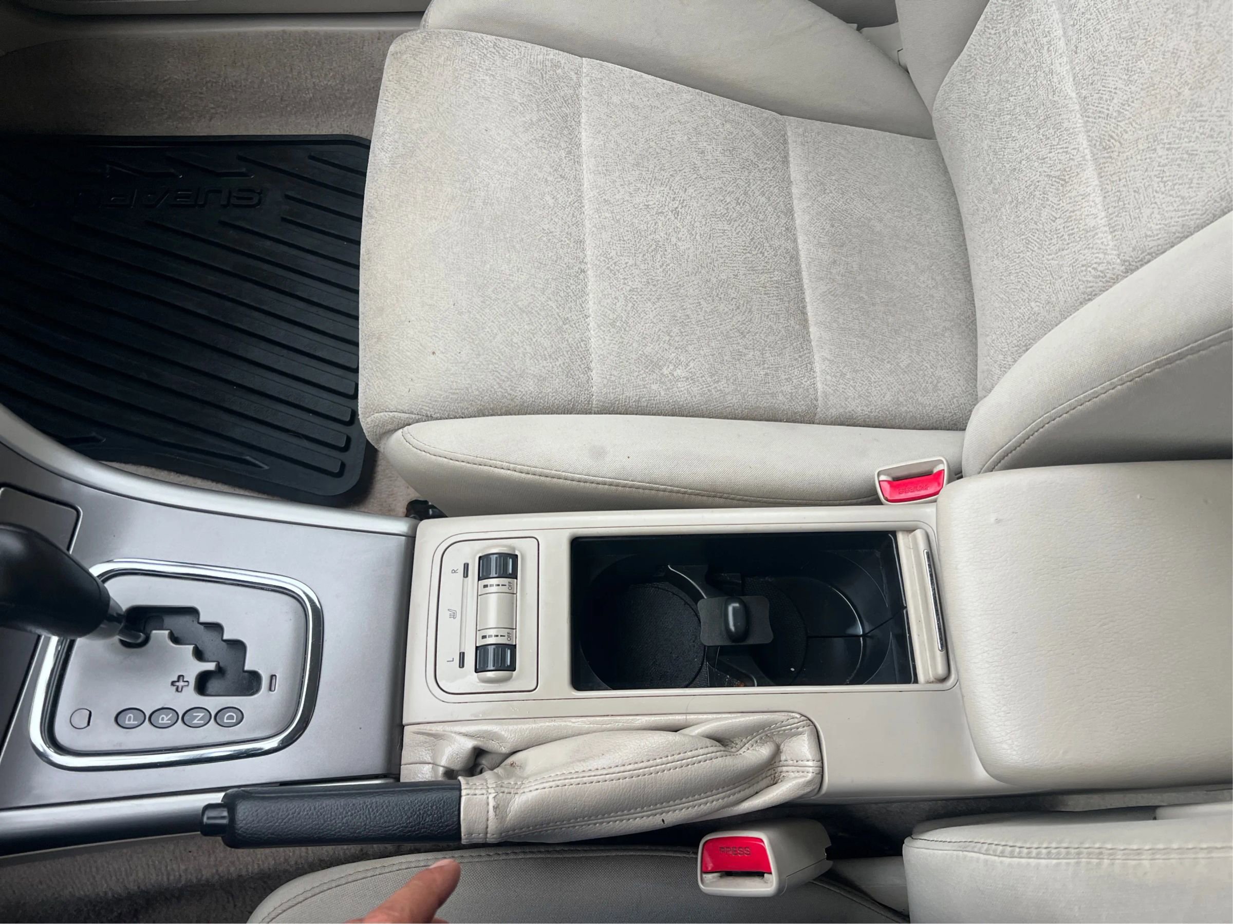 Used 2008 Subaru Outback 2.5i L.L. Bean image 19