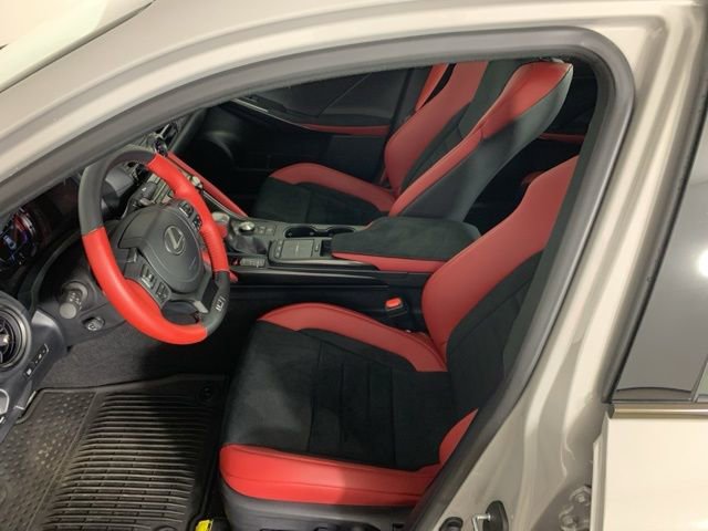 Used 2025 Lexus IS 500 w/ F-Sport Performance image 32