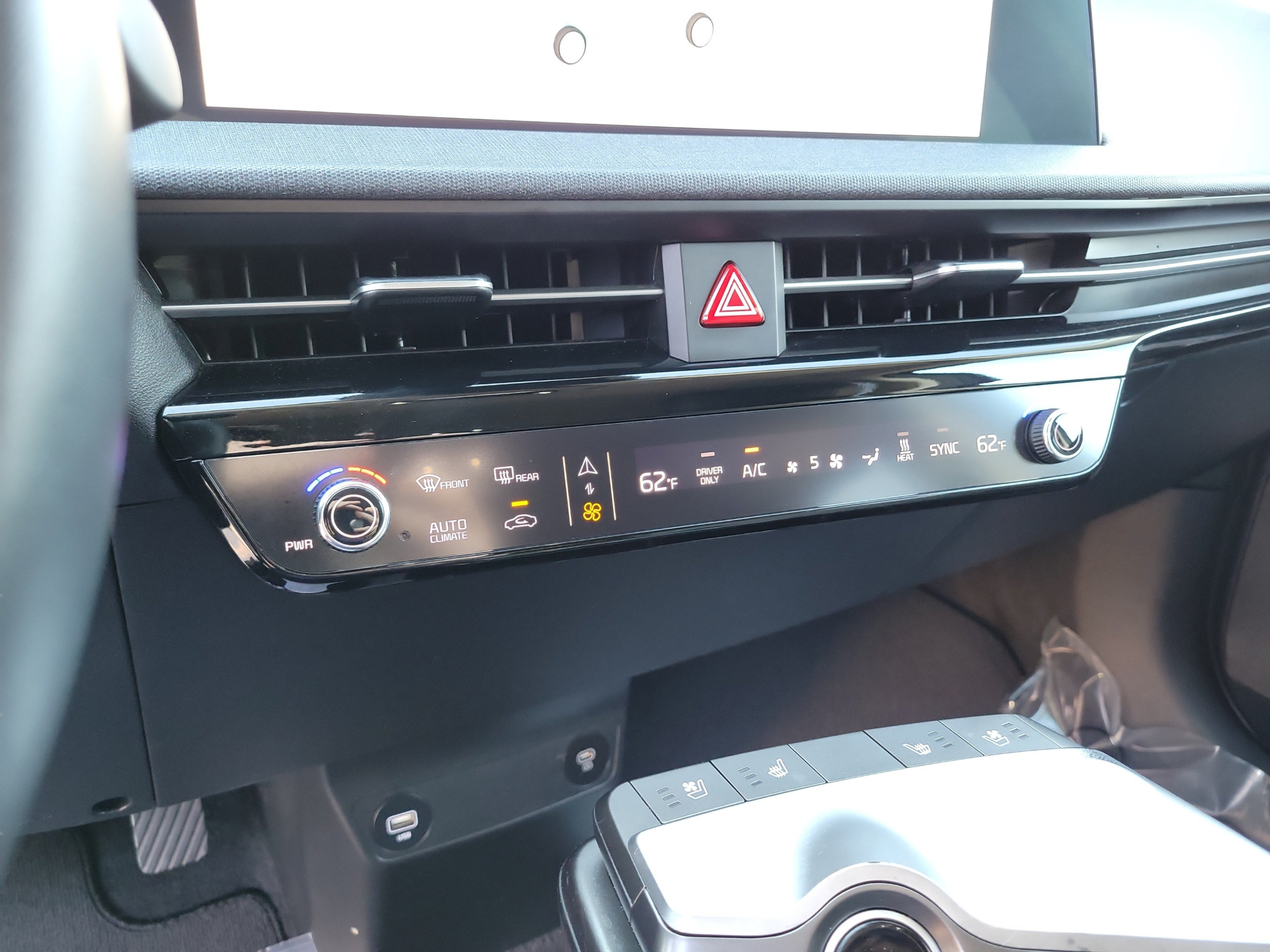 Certified 2024 Kia EV6 Wind RWD image 19