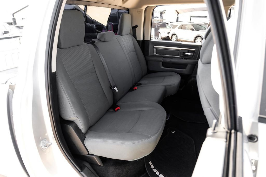 Used 2015 RAM 2500 SLT image 30