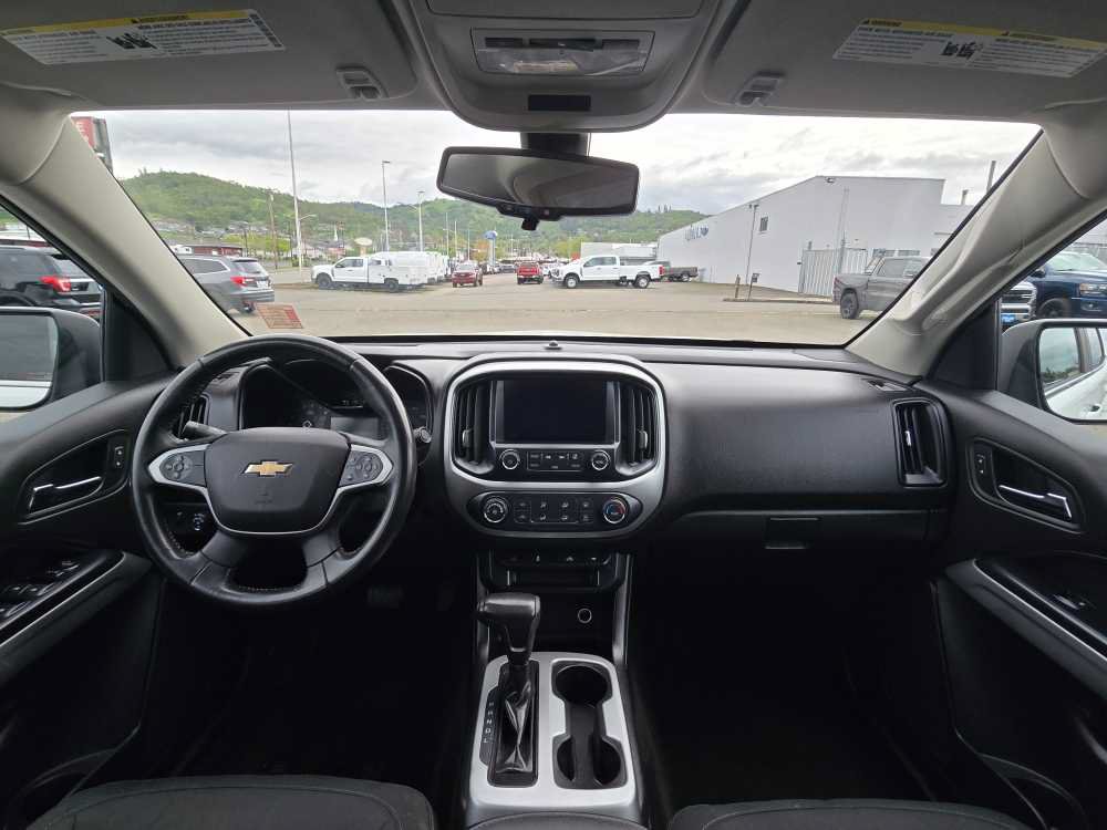 Used 2017 Chevrolet Colorado LT w/ LT Convenience Package AWD/4WD image 15