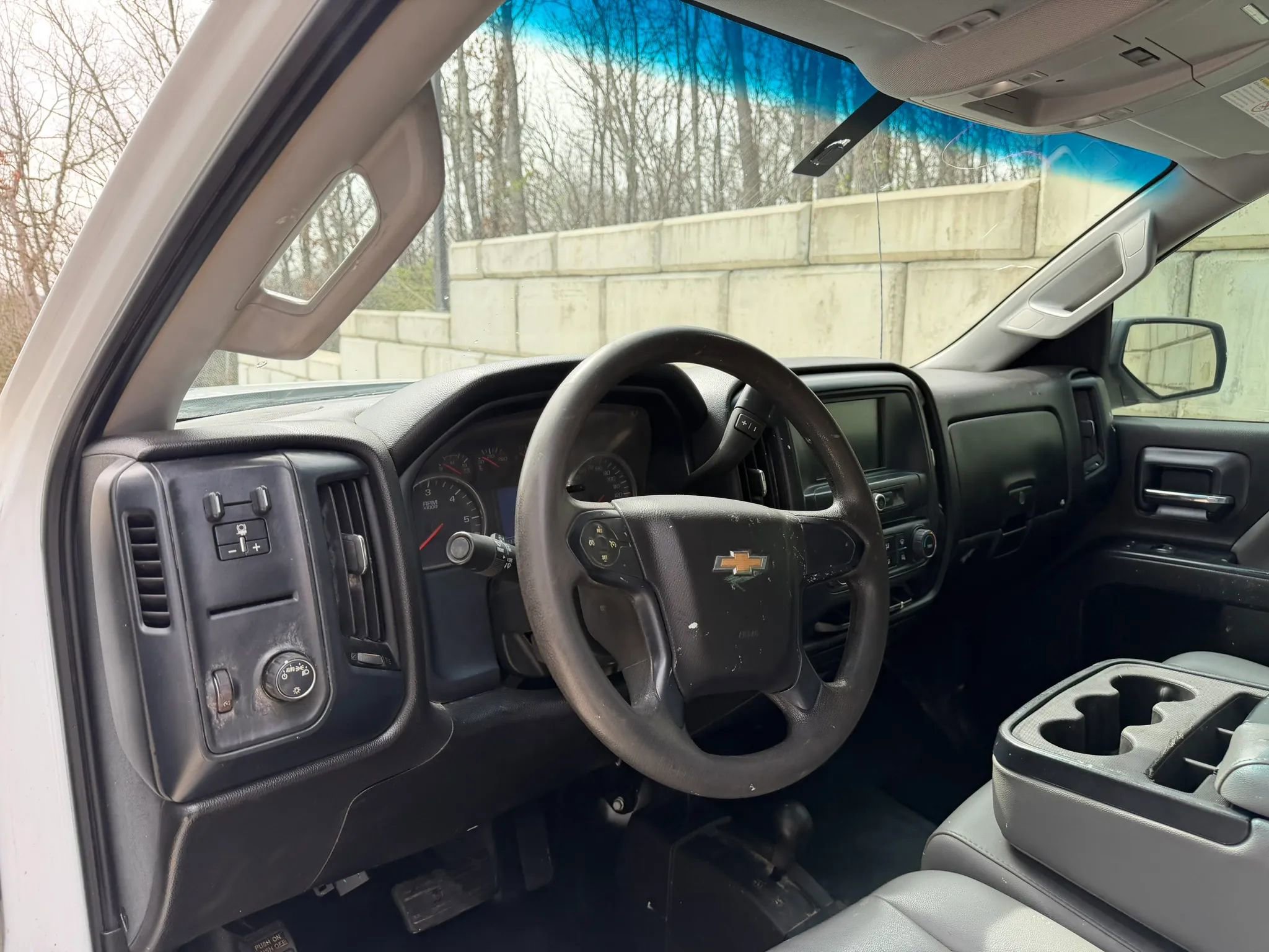 Used 2019 Chevrolet Silverado 2500 W/T w/ WT Convenience Package AWD/4WD image 3