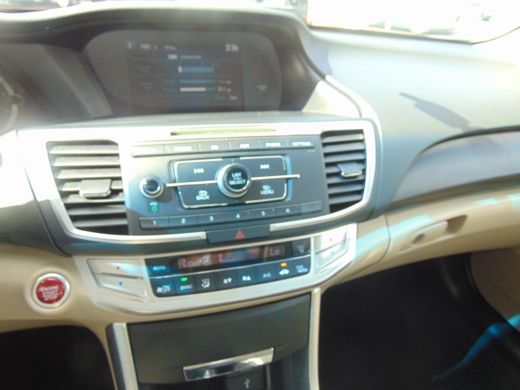 Used 2013 Honda Accord EX image 21