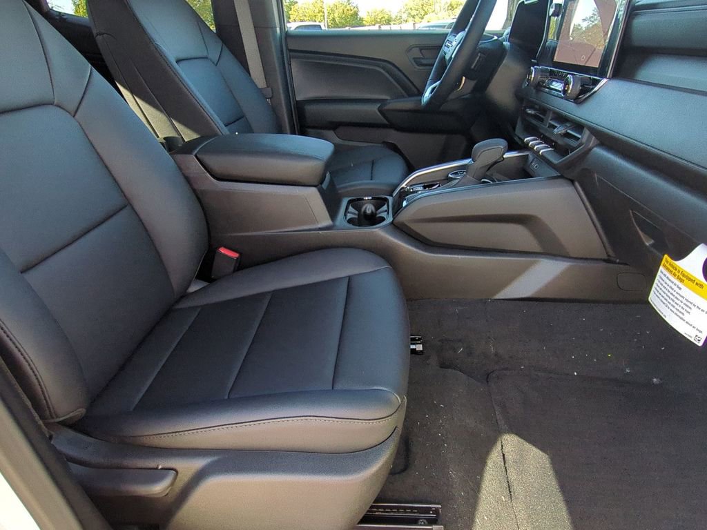 New 2026 Chevrolet Colorado Trail Boss w/ Off-Road Front Bumper Package image 27