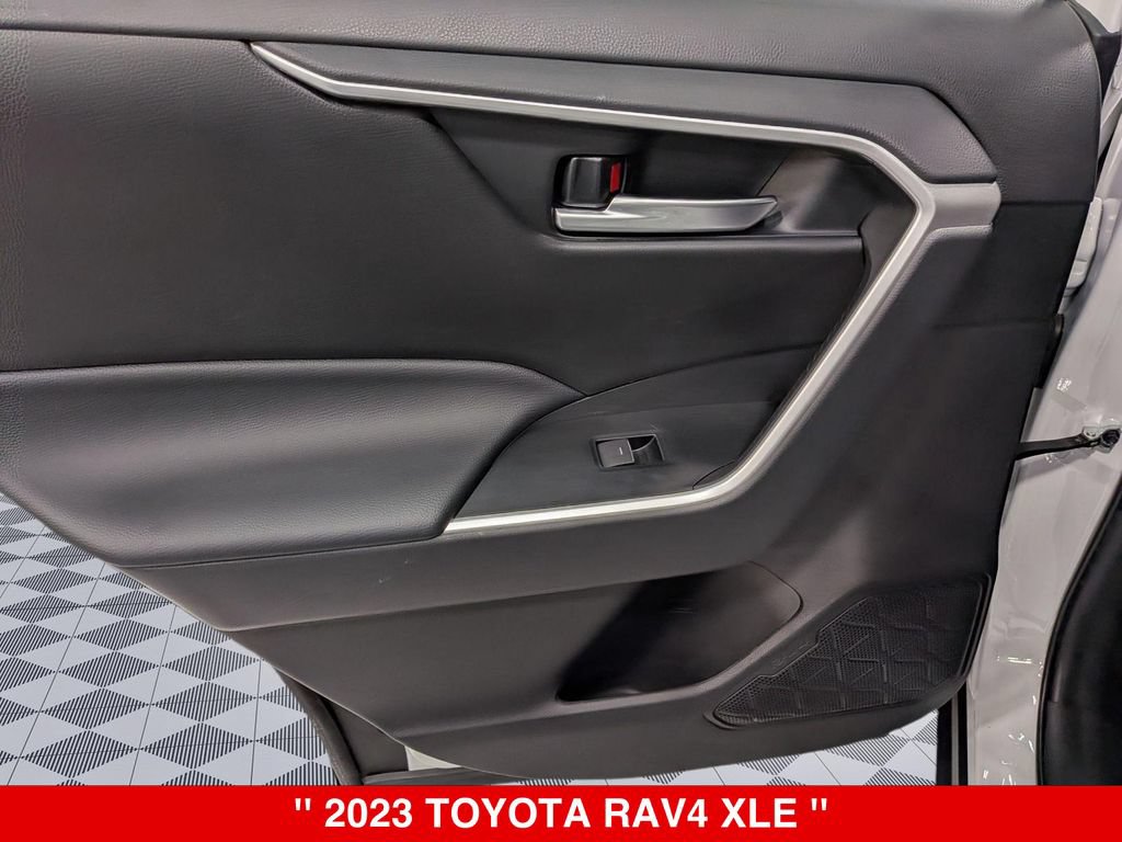 Used 2023 Toyota RAV4 XLE AWD/4WD image 26