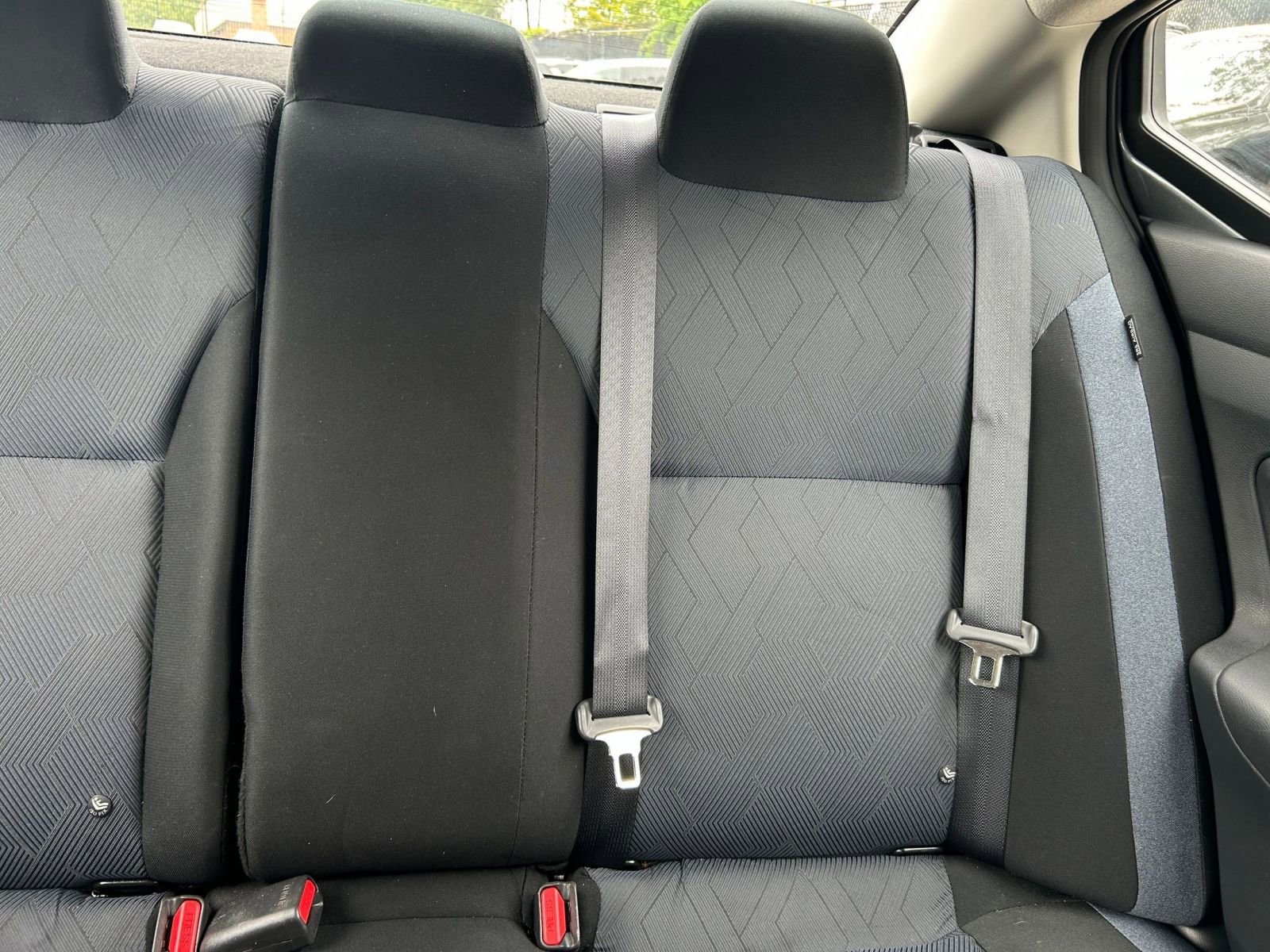 Used 2025 Nissan Versa SV FWD image 32