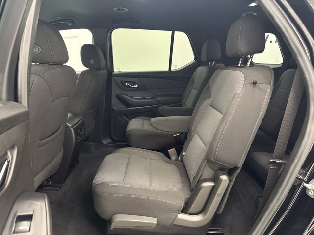 Used 2022 Chevrolet Traverse LT FWD image 26
