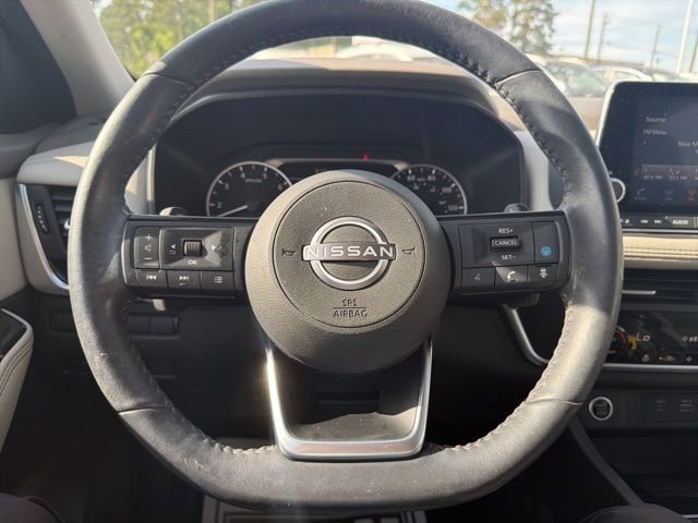 Used 2023 Nissan Rogue SV w/ SV Premium B Package FWD image 18