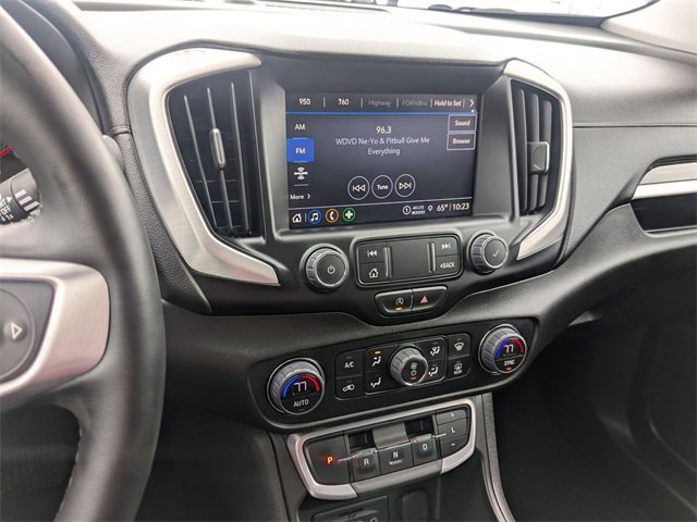 Used 2024 GMC Terrain SLT image 26