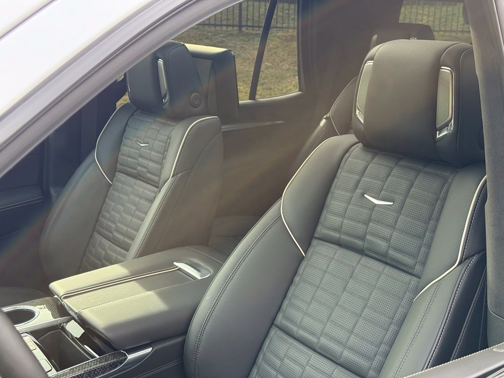 New 2026 Cadillac Escalade V AWD/4WD image 15