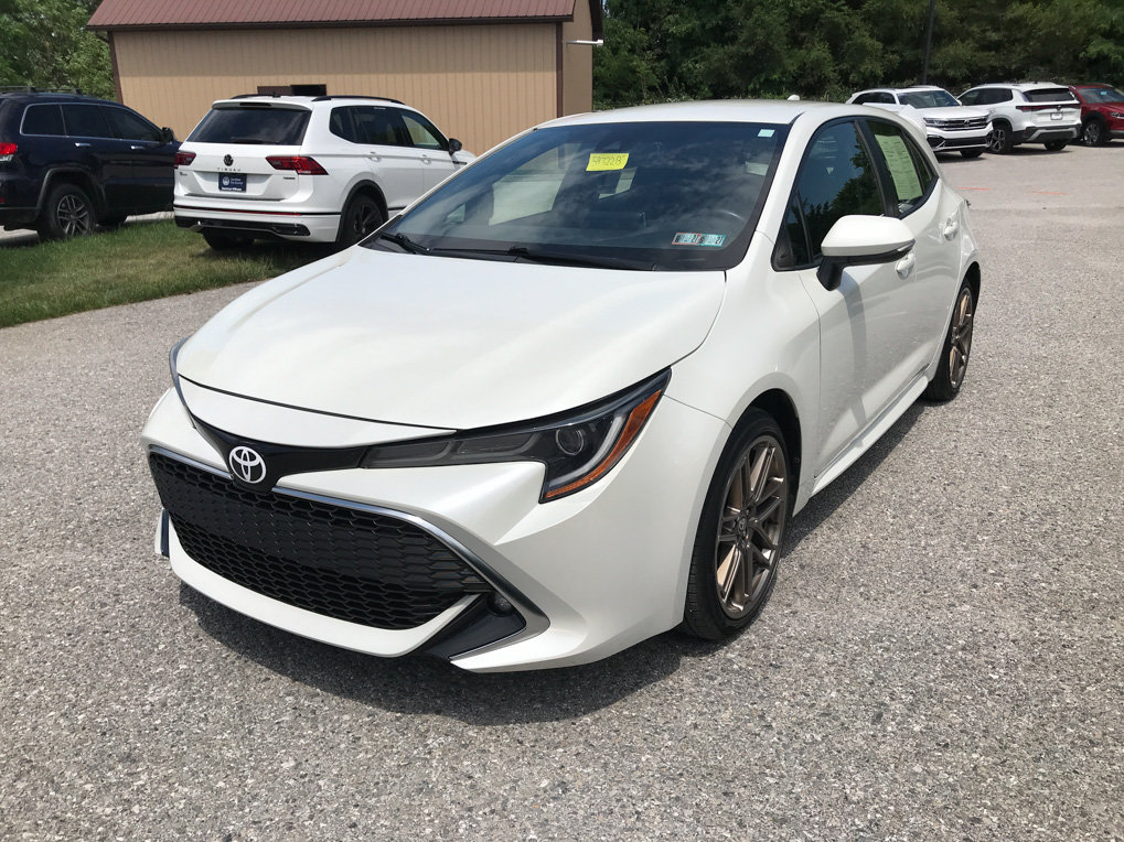 Used 2019 Toyota Corolla XSE FWD image 4
