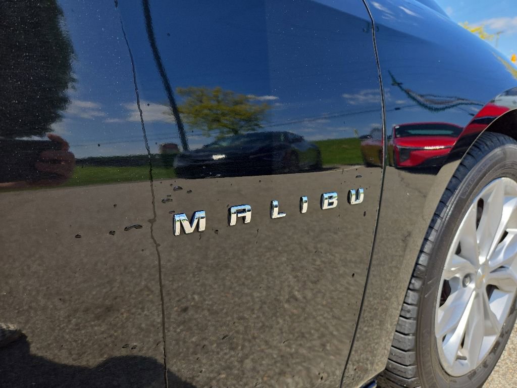 Used 2023 Chevrolet Malibu LT FWD image 32