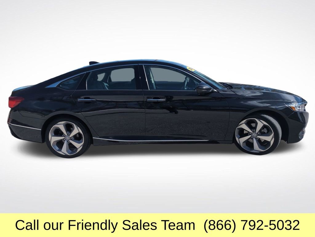 Used 2018 Honda Accord Touring image 7