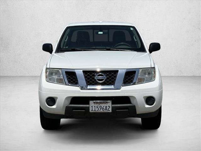 Used 2016 Nissan Frontier SV RWD image 2