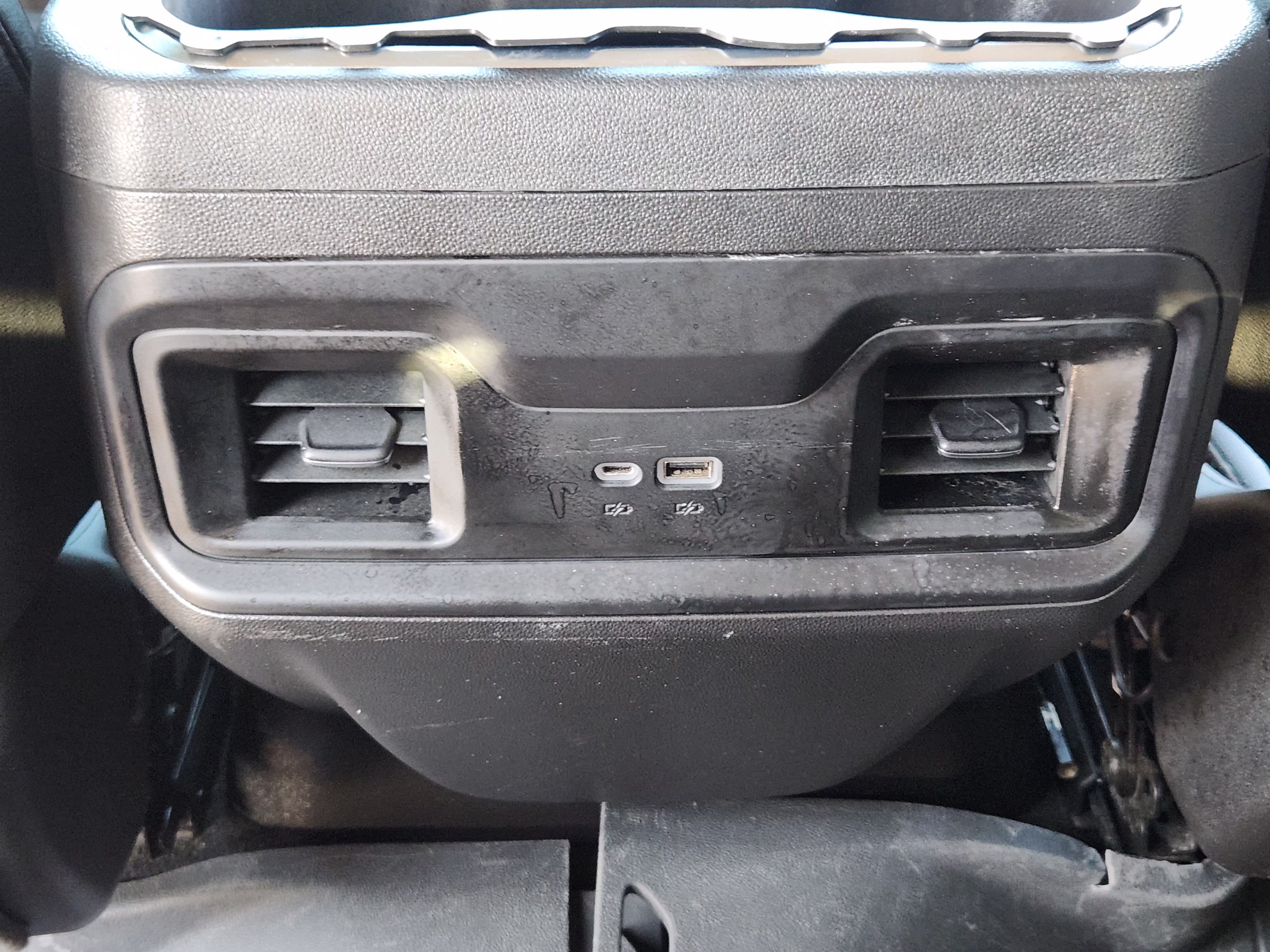 Used 2023 Chevrolet Silverado 1500 LT Trail Boss w/ LT Trail Boss Premium Package AWD/4WD image 32