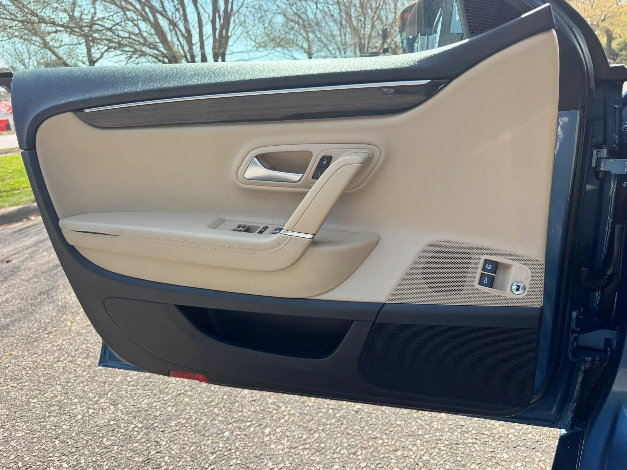 Used 2017 Volkswagen CC Sport image 9