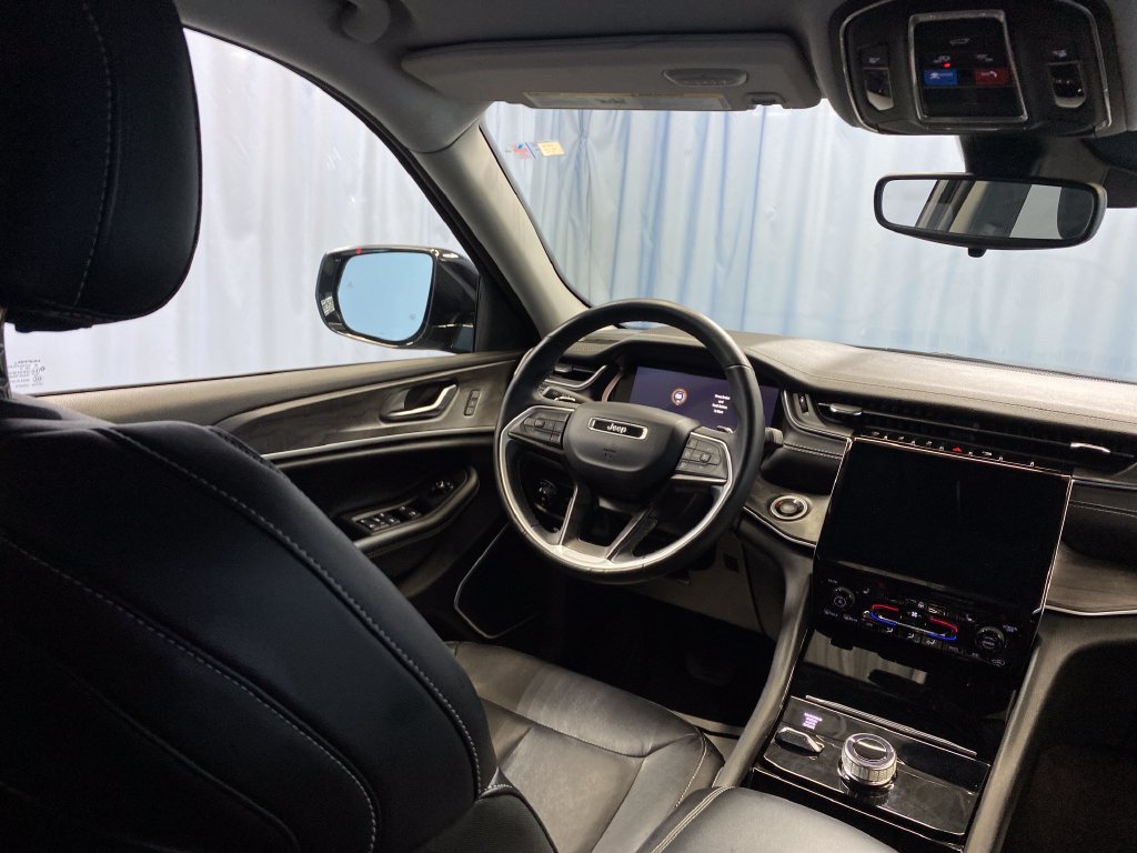 Certified 2021 Jeep Grand Cherokee L Limited AWD/4WD image 36