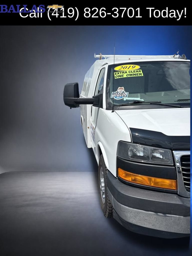Used 2019 GMC Savana 3500 w/ Power Convenience Package RWD image 2