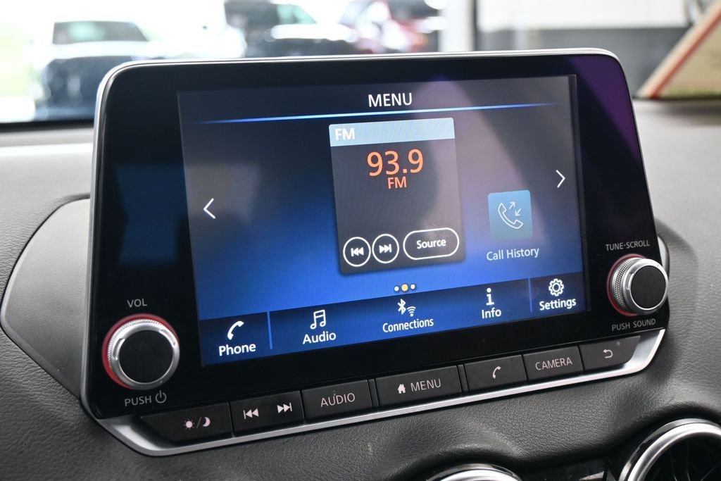 Used 2022 Nissan Sentra SV FWD image 17