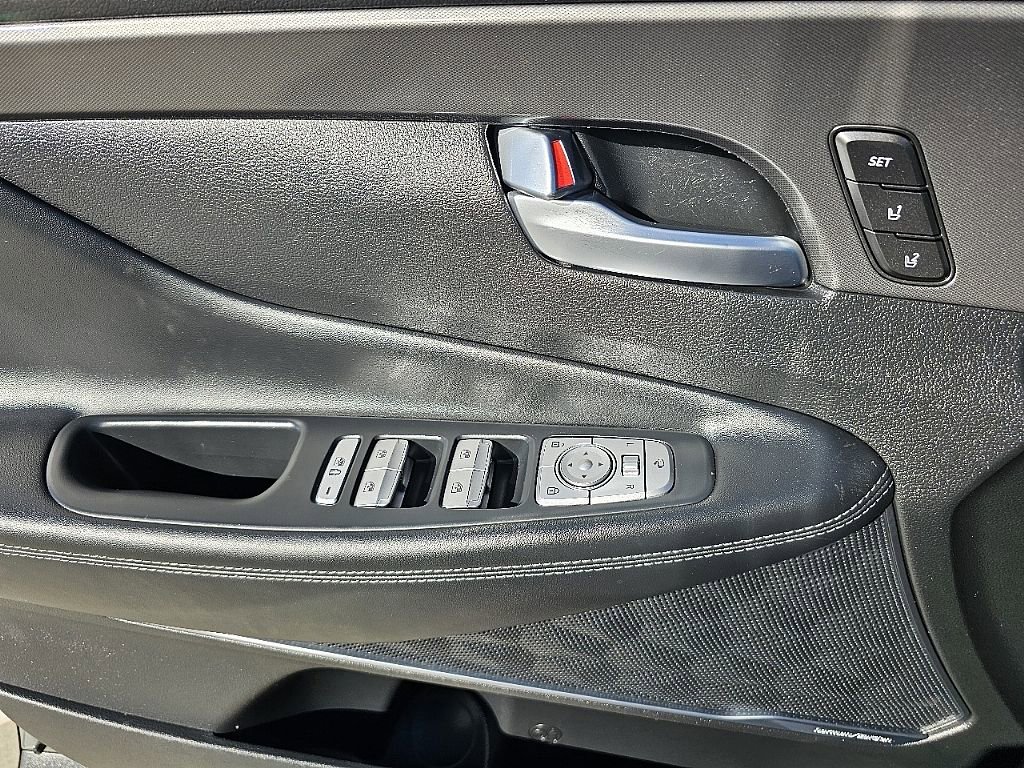 Used 2022 Hyundai Santa Fe Calligraphy image 27
